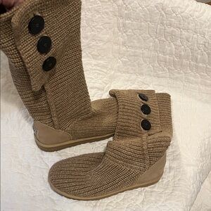 UGG® Women's Classic Cardy Boot 8 run large